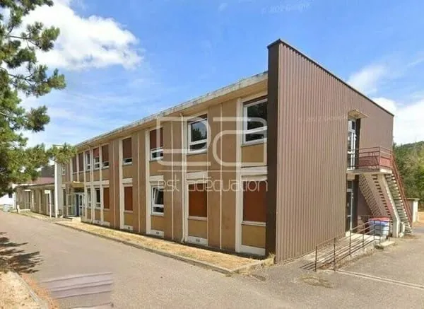 Bureaux 136 m²