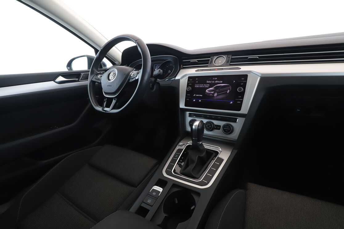 Volkswagen Passat SW 1.5 TSI EVO BlueMotion Tech Connect DSG7 — photo 12