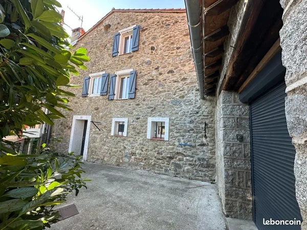 Petite maison de village à vendre