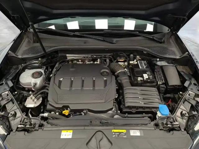 Audi Q2 35 tdi 150 s tronic 7 — photo 10