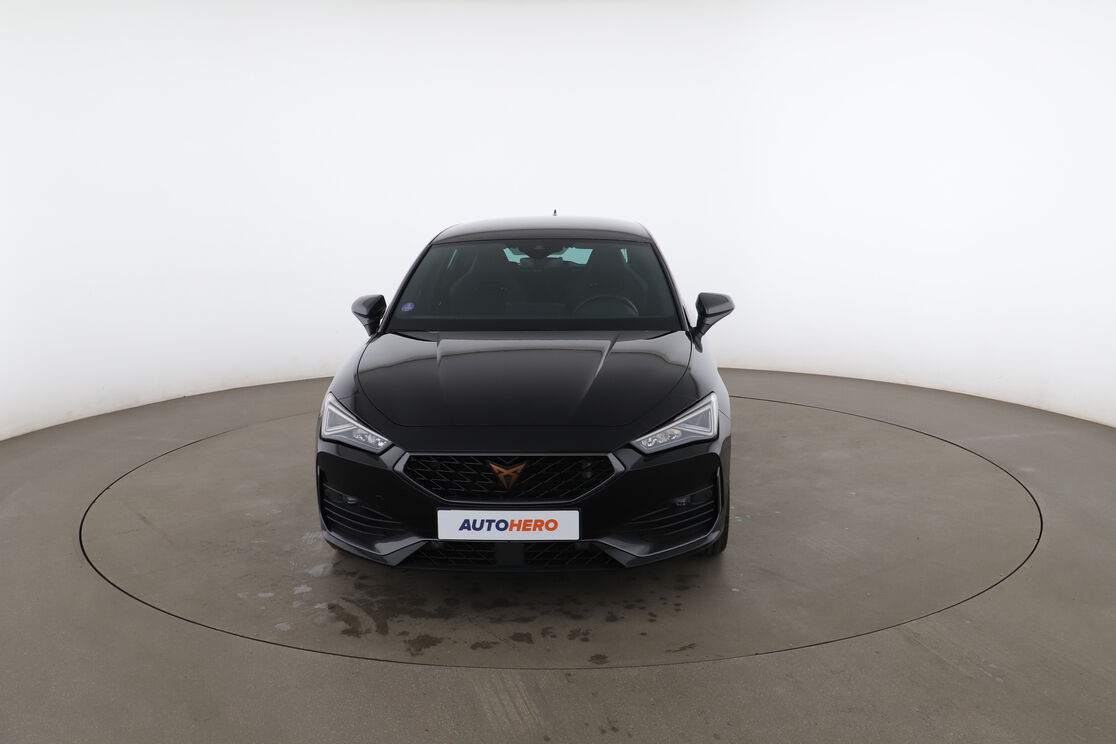 Cupra Leon 1.5 eTSI V DSG7 — photo 8