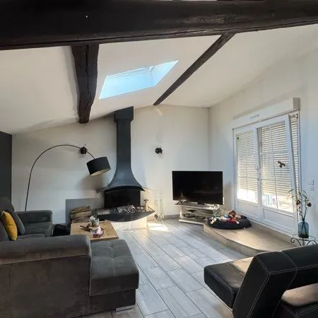 Maison de village atypique avec piscine