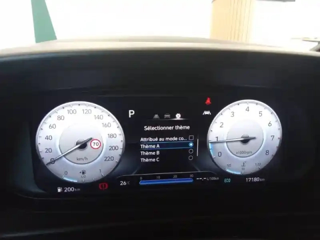 Hyundai I20 1.0 t-gdi 100 dct-7 hybrid 48v — photo 33