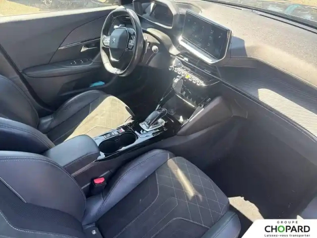 Peugeot 2008 puretech 130 s&amp;s eat8 — photo 13