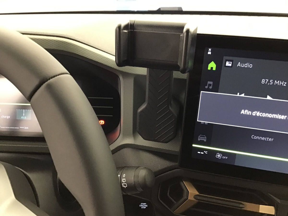 Dacia Duster — photo 27