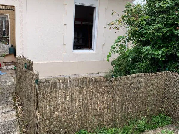 Maisonnette / studio avec jardin