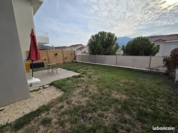 Criel T4 duplex avec jardin et garage indépendant