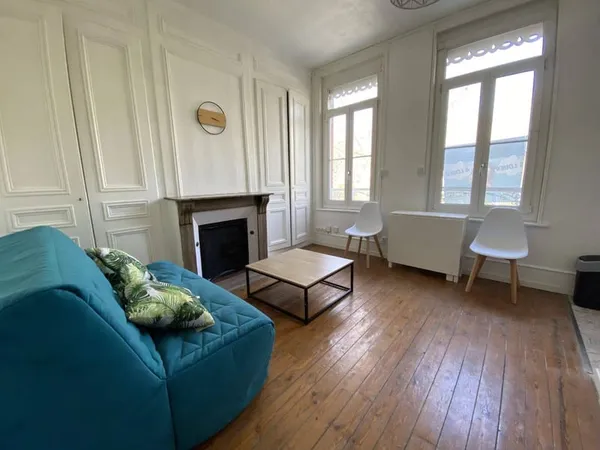 Studio 1 pièce 17 m²