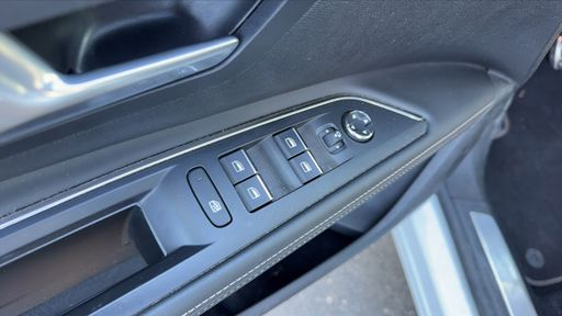 Peugeot 5008 1.5 BlueHDi 130 - GT – 2021 – 82836 km – Diesel – Boîte Manuelle — photo 45