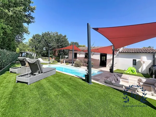 MAISON PLAIN-PIED 122 m + DEPENDANCE