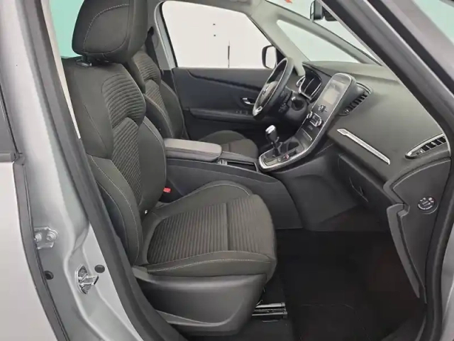 Renault Scenic grand  tce 140 — photo 44