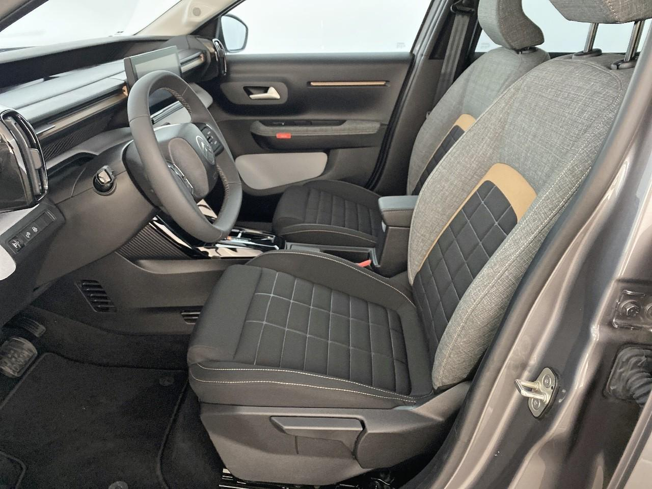 Citroën C3 Aircross hybride 145 ch aut plus — photo 9
