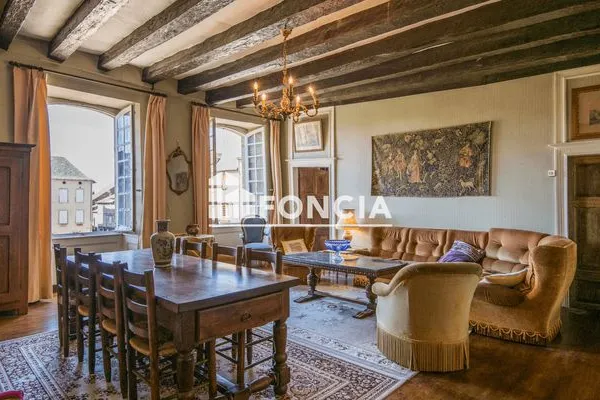 Maison 9 pièces 220 m²
