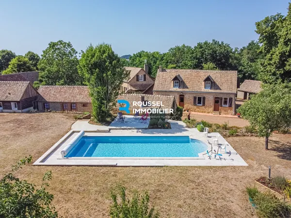 Propriété de charme avec deux gîtes et piscine sur 5 hectares à Lombron