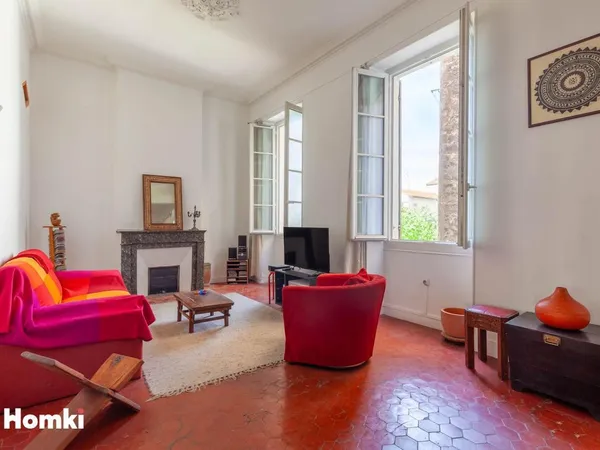 Vends T4 - 100m² - Marseille 13001