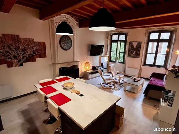 LOCATION Meublée 69m2 avec 2 chambres + terrasse