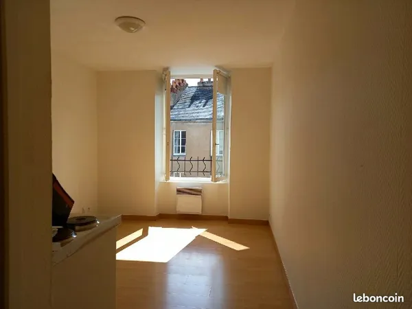 Nantes Hyper Centre studio