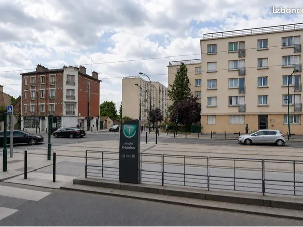 🅿️ Place de parking couverte et sécurisée - Épinay-sur-Seine