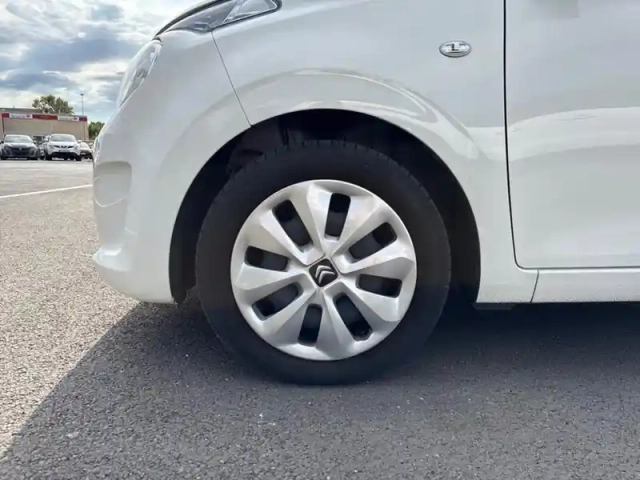 Citroën C1 vti 72 s&amp;s feel — photo 15