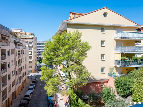 Appartement · 4 Pièces · 72 m² · Étage 4/7