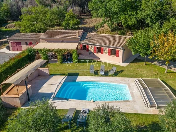 Villa récente de plain-pied au calme absolu - Vidauban