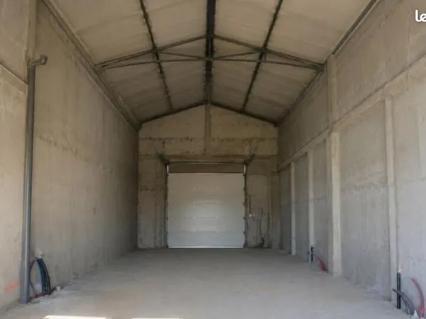 Entrepôt Neuf 150 M2 BORDEAUX LAC