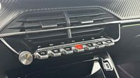 Peugeot 2008 1.2 PureTech 130ch S&S GT EAT8 — photo 15