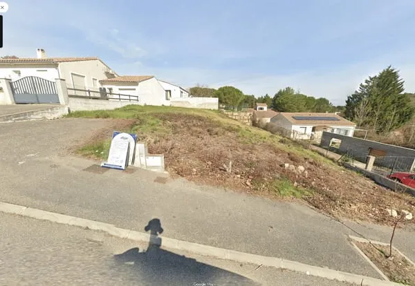 Terrain 550 m²