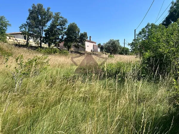 Terrain constructible - environnement calme