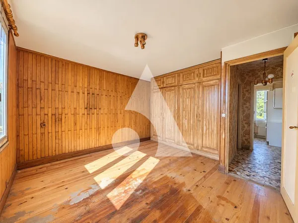 APPARTEMENT AVEC TRAVAUX - IDEAL INVESTISSEUR - 3MIN GARE