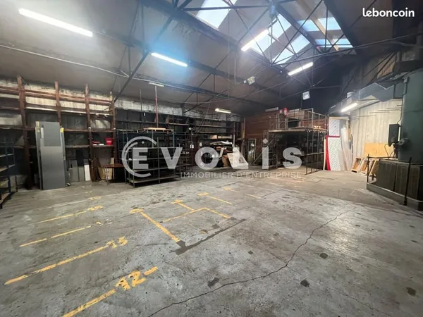 Local d'activité 283 m²