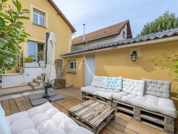 Maison 5 pièces 100 m²