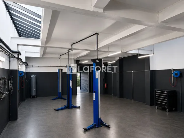 Local d'activité 400 m²