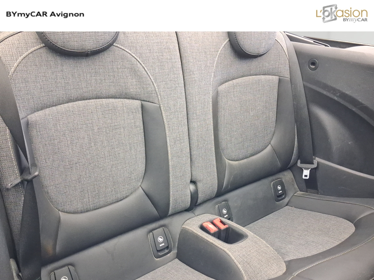 Mini Cabriolet One 102 ch — photo 25