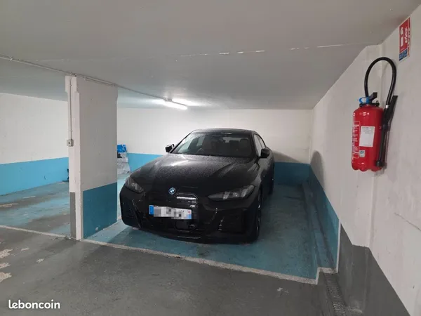Parking à louer suresnes 14.9 m2