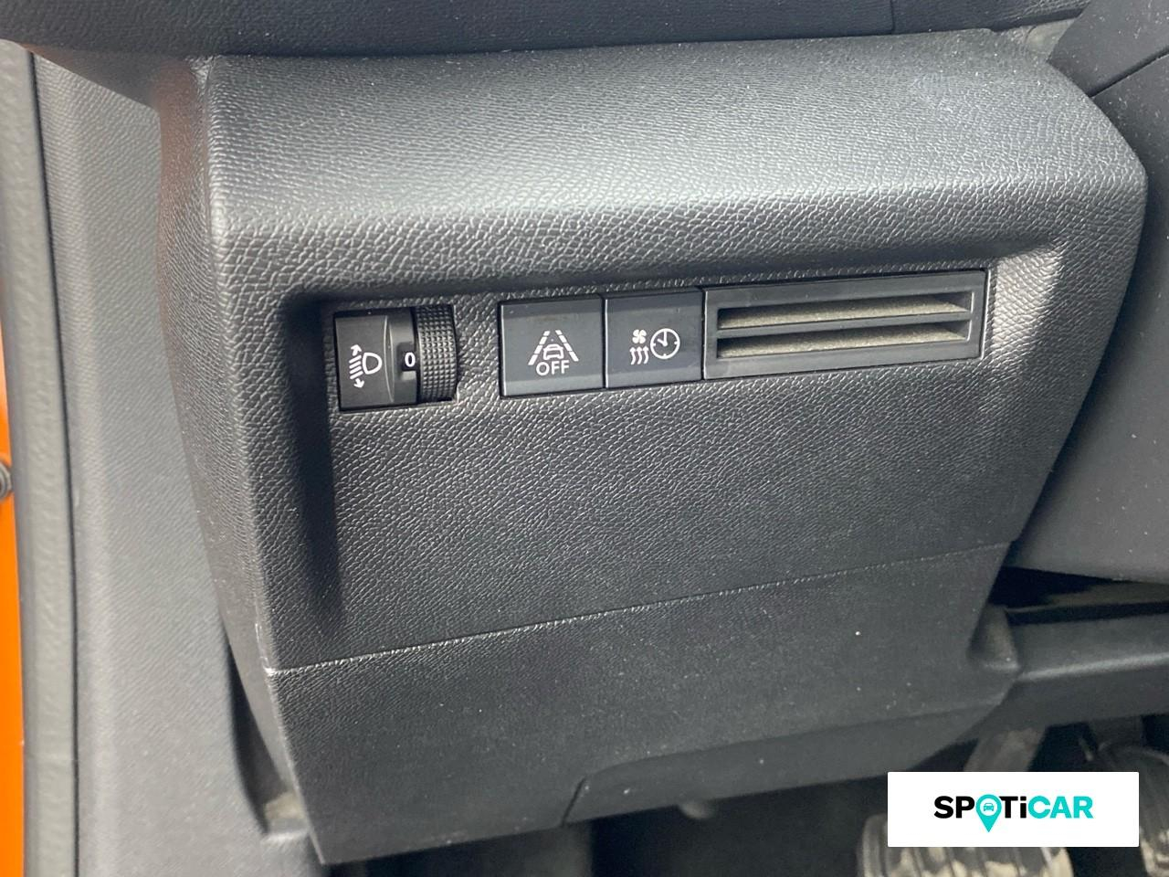 Citroën C4 moteur electrique 136ch (100 kw) feel automatique — photo 18