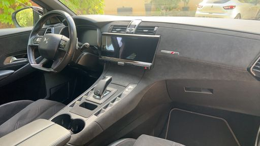 DS DS7 Crossback 1.5 BlueHDi 130 EAT8 - Performance Line – 2022 – 90761 km – Diesel – Boîte Automatique — photo 10
