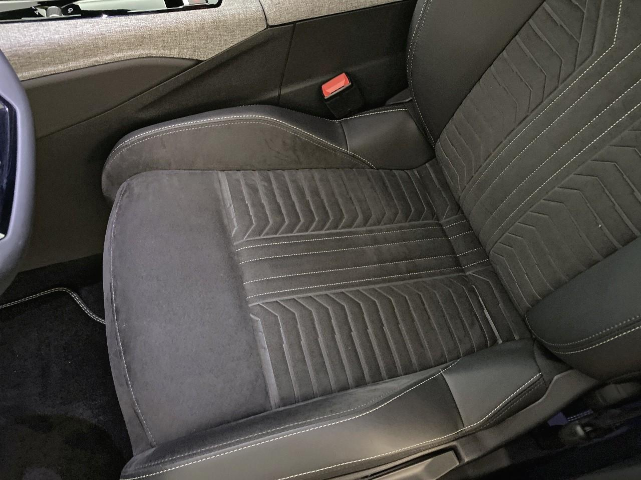 Peugeot 5008 hybrid 145 ch e-dcs6 gt — photo 9