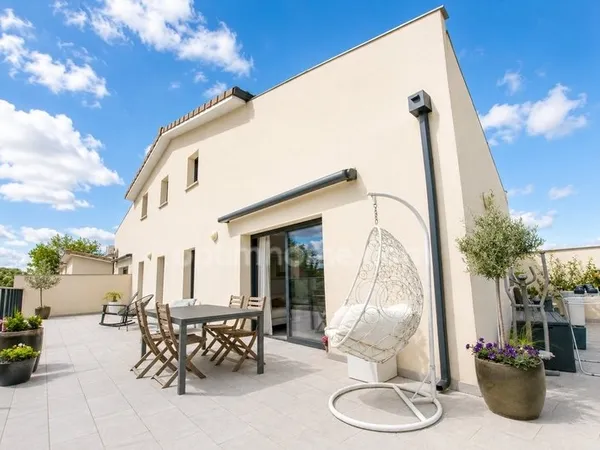 Appartement d'exception avec terrasse panoramique au coeur de Montastruc-la-Conseillère
