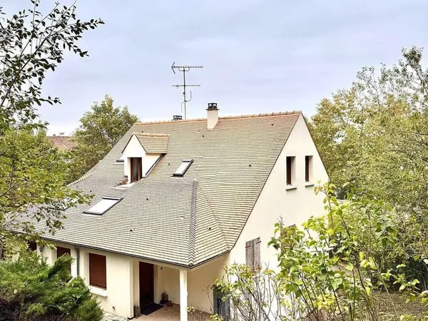 Maison 10 pièces 223 m²