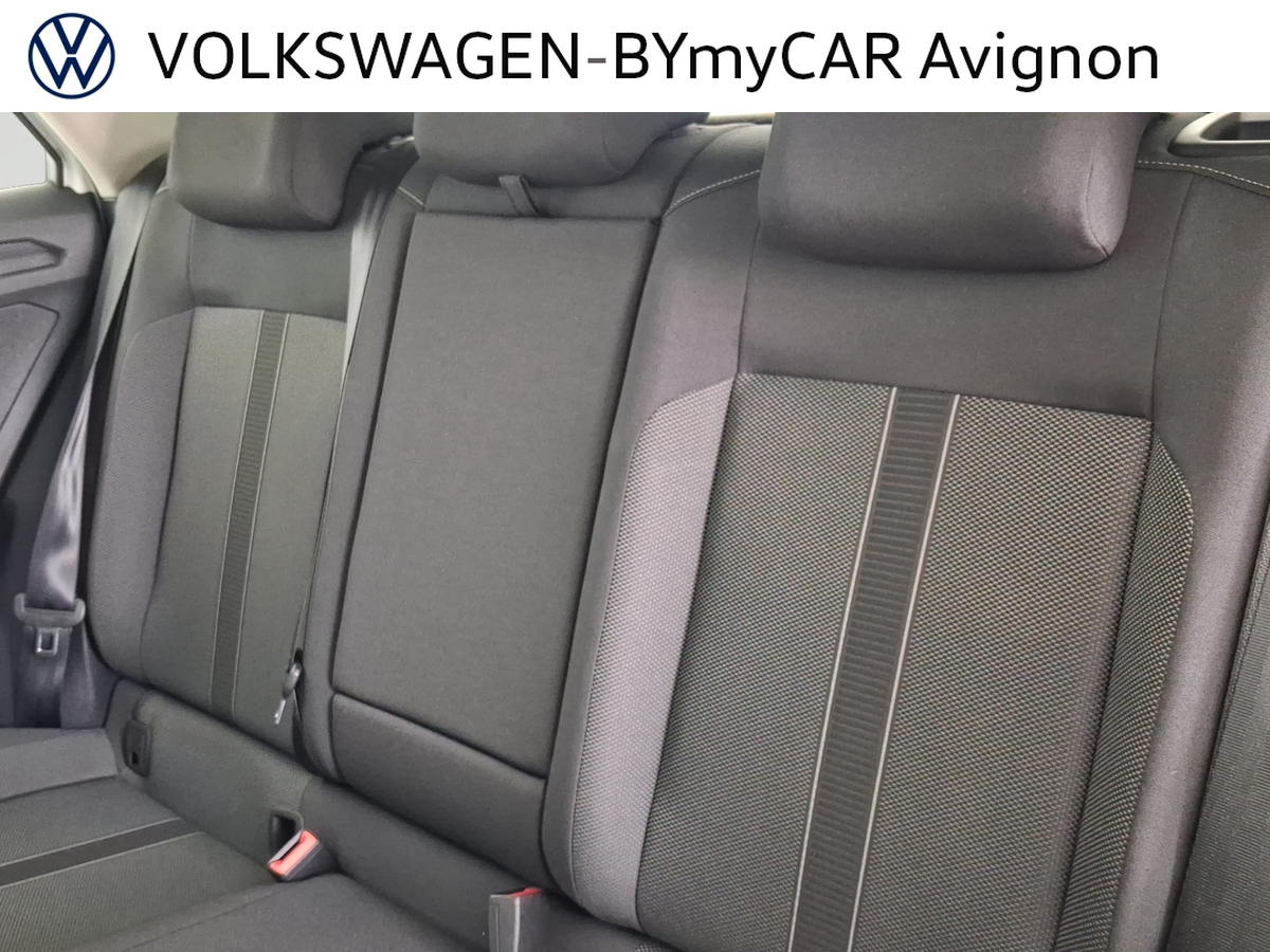 Volkswagen T-Roc 1.5 TSI EVO 150 Start/Stop DSG7 — photo 23