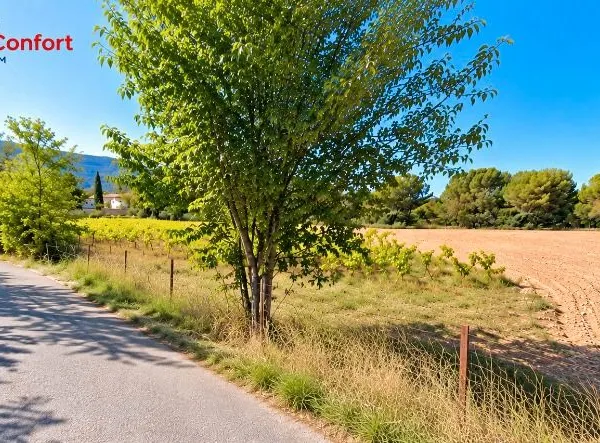 Terrain 600 m² Gemenos