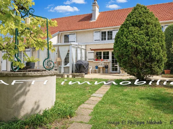 Maison140m2 / 4 chambres / garage / terrain + dependance