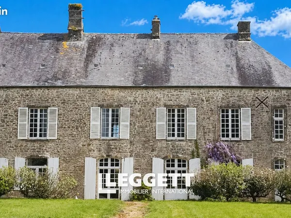 Studio 20 pièces 425 m²