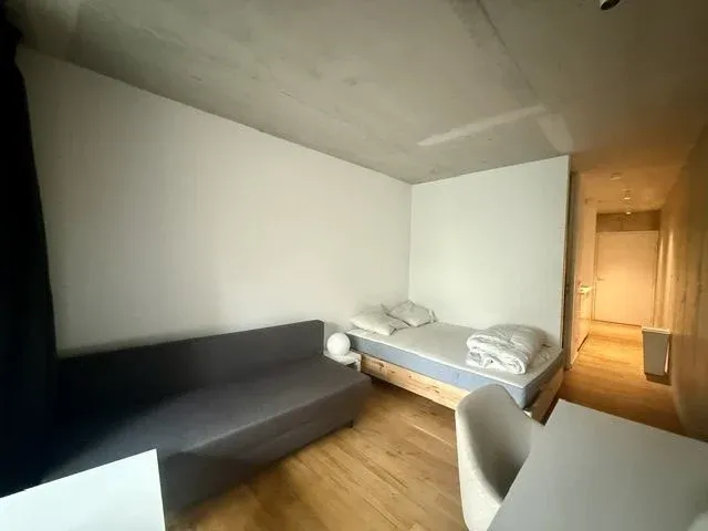Photo 3
