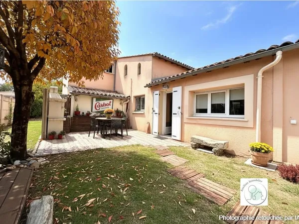 Belle maison en Pierre , Secteur BOURG / BLAYE