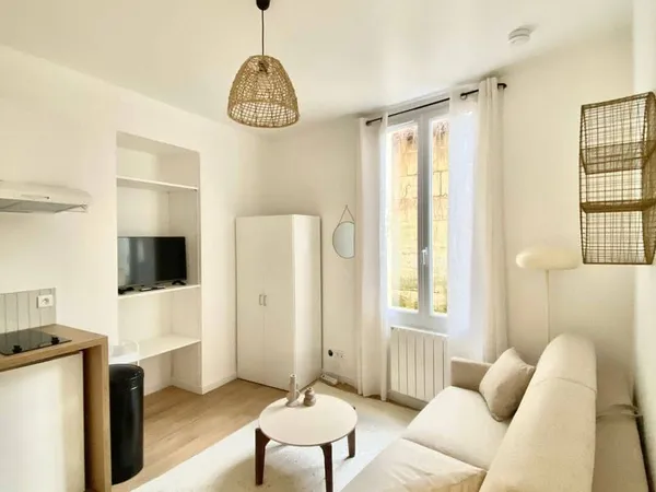 Studio 1 pièce 18 m²