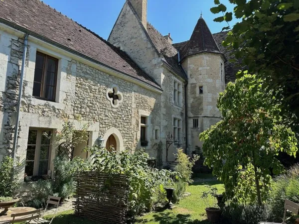 Magnifique manoir du XVe siècle