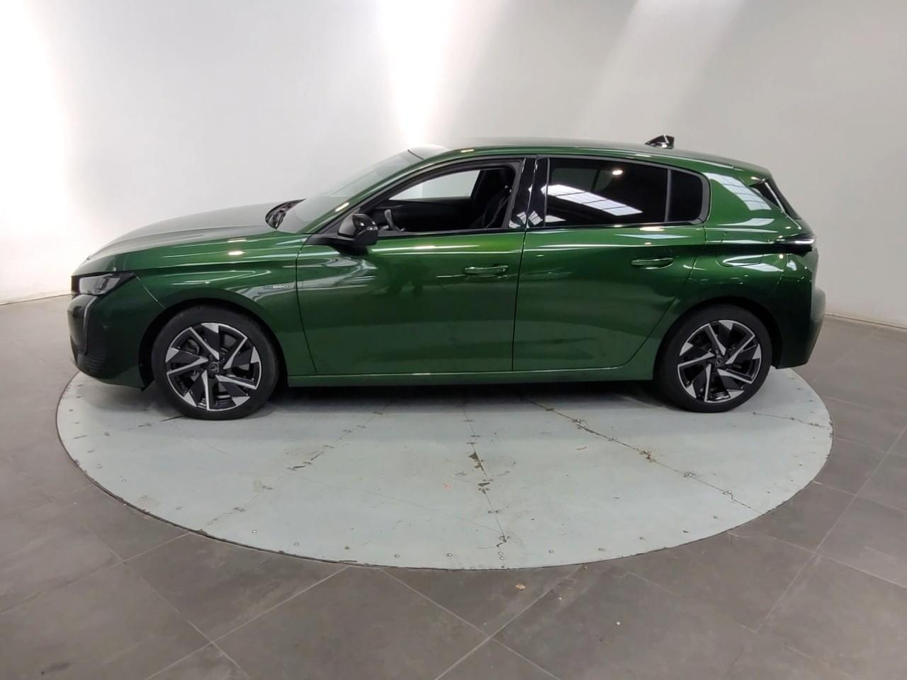 Peugeot 308 phev 180 e-eat8 allure pack — photo 2