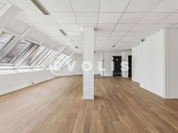 Bureaux 181 m²